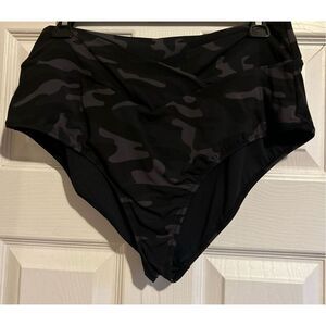 CRZ Yoga Camo Swim Bottoms Only Size XL